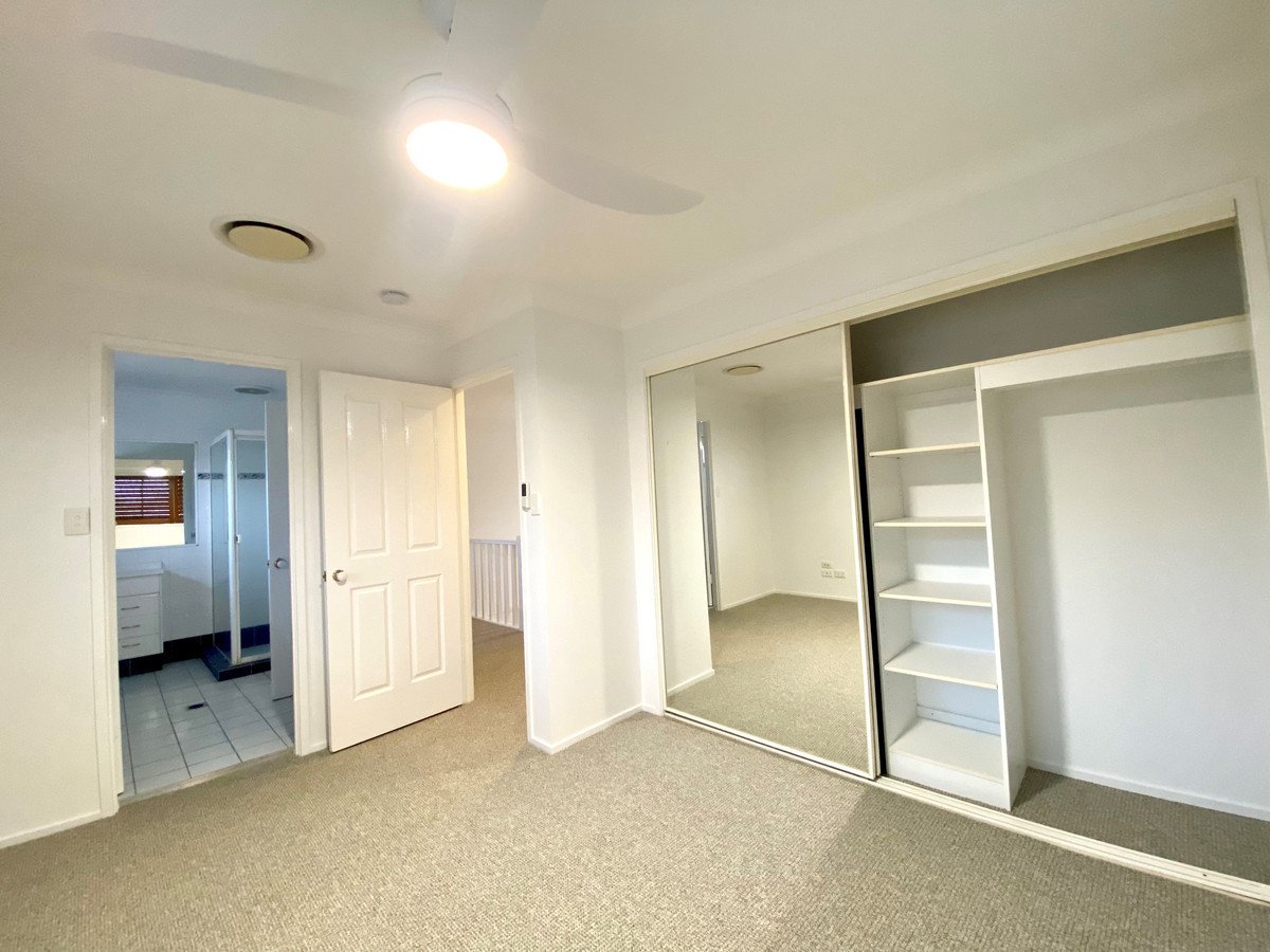 9/11 Beachcomber Court Burleigh Waters 11