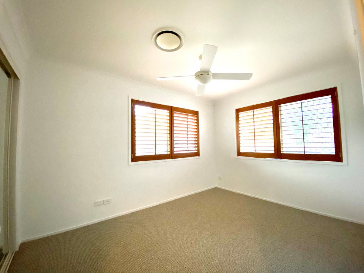 9/11 Beachcomber Court Burleigh Waters 12