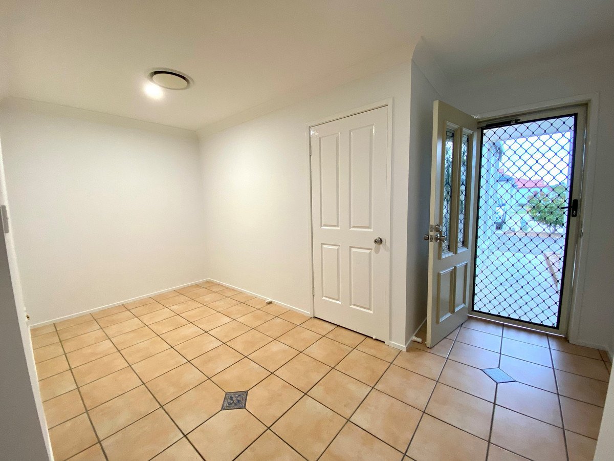 9/11 Beachcomber Court Burleigh Waters 15