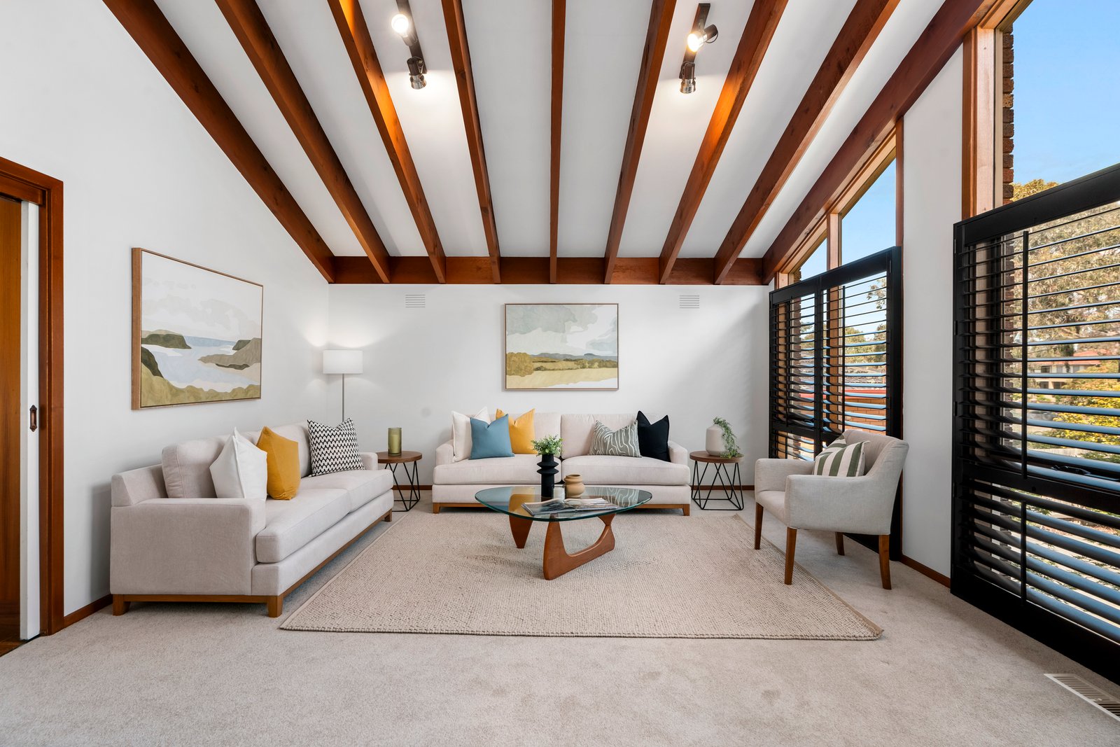 Gallery: 911 Ferntree Gully Road