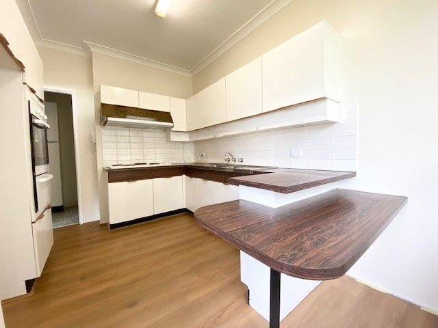 9/11 Gray Street KOGARAH 4