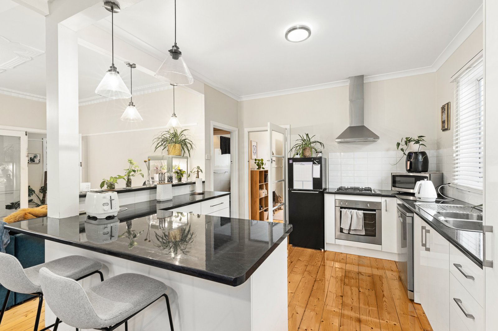 Gallery: 911 Havelock Street