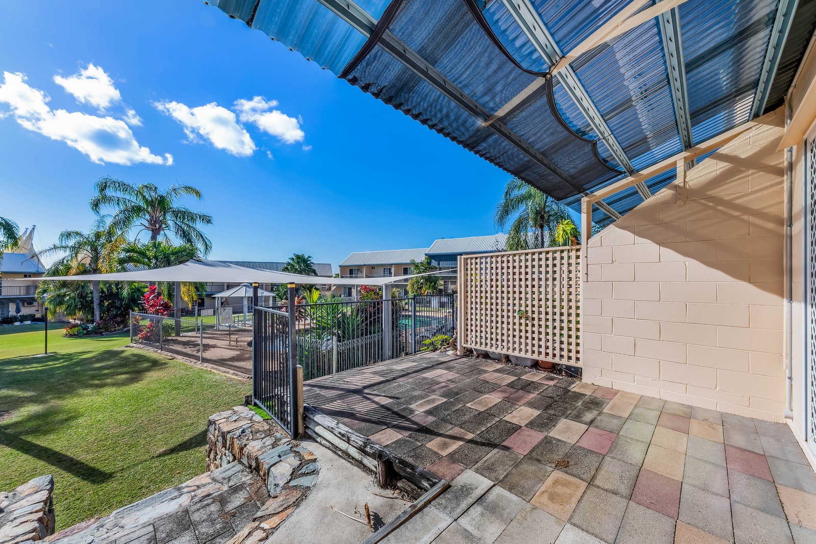 9/11 Island Close CANNONVALE 14