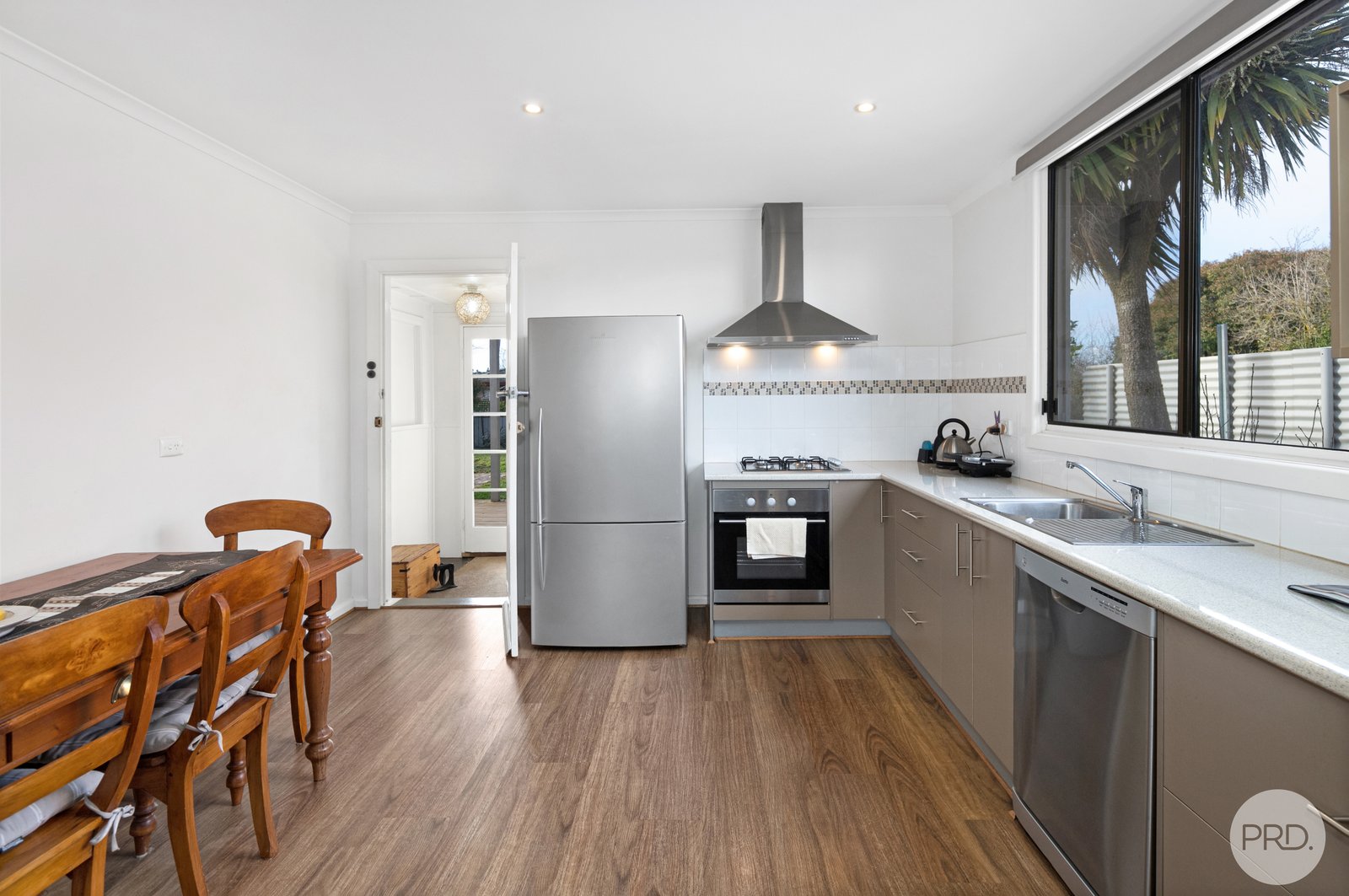 911 Pleasant Street South REDAN 4