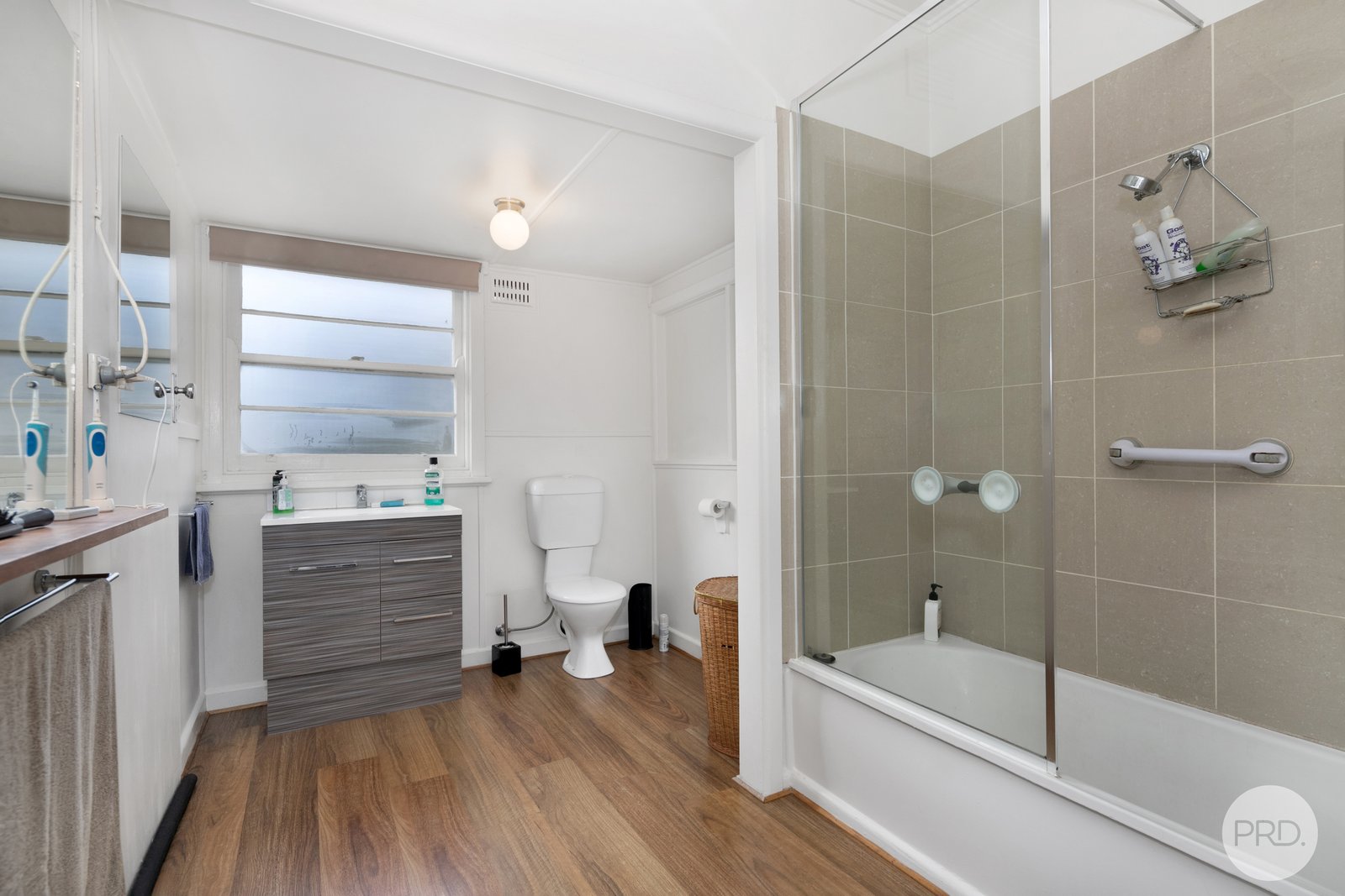 911 Pleasant Street South REDAN 7