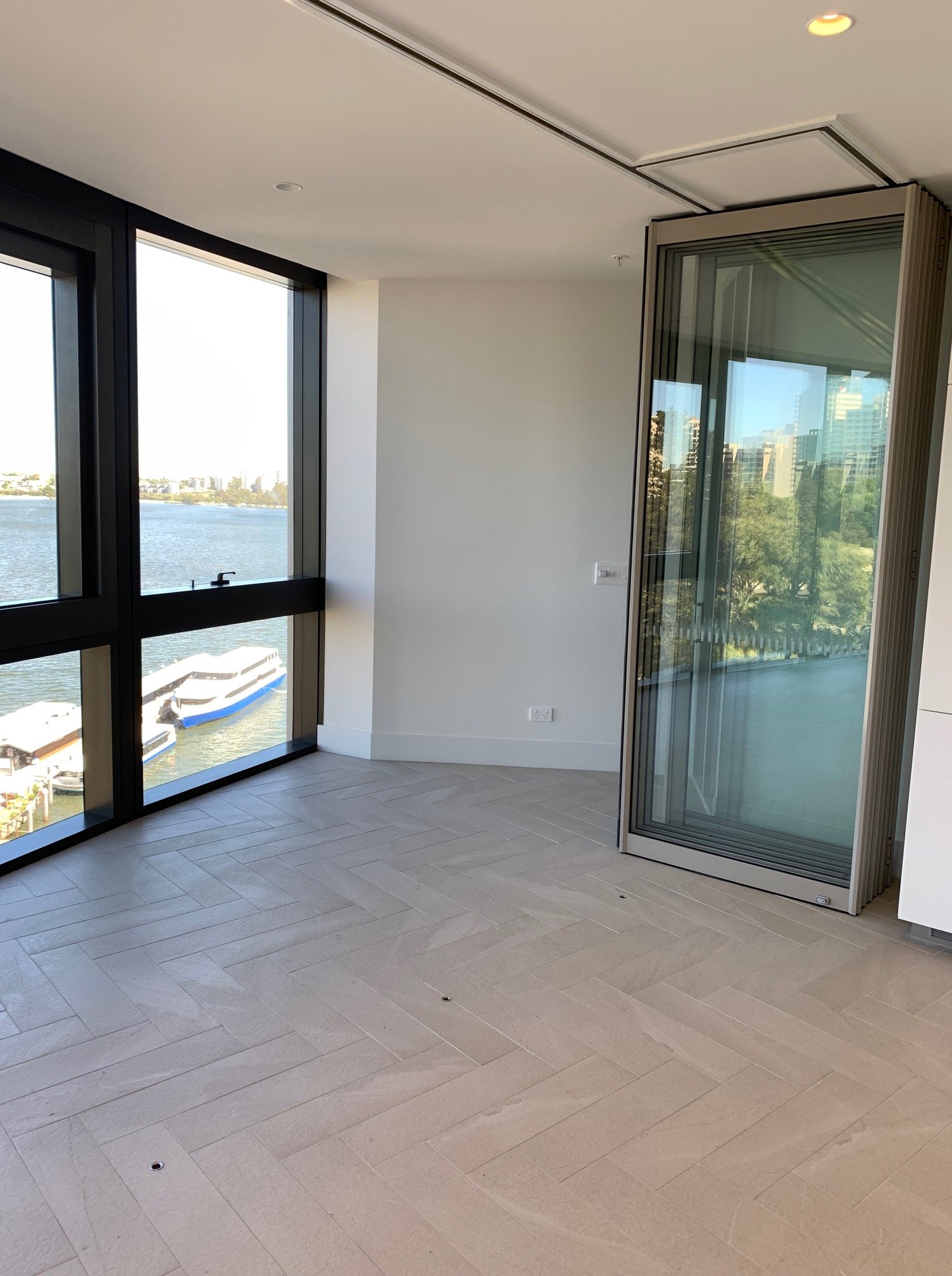 911/11 Barrack Square PERTH 21