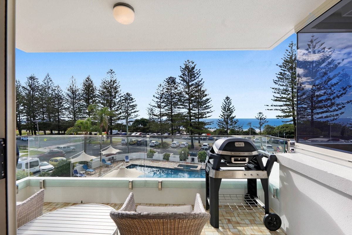 9/114 The Esplanade Burleigh Heads 10