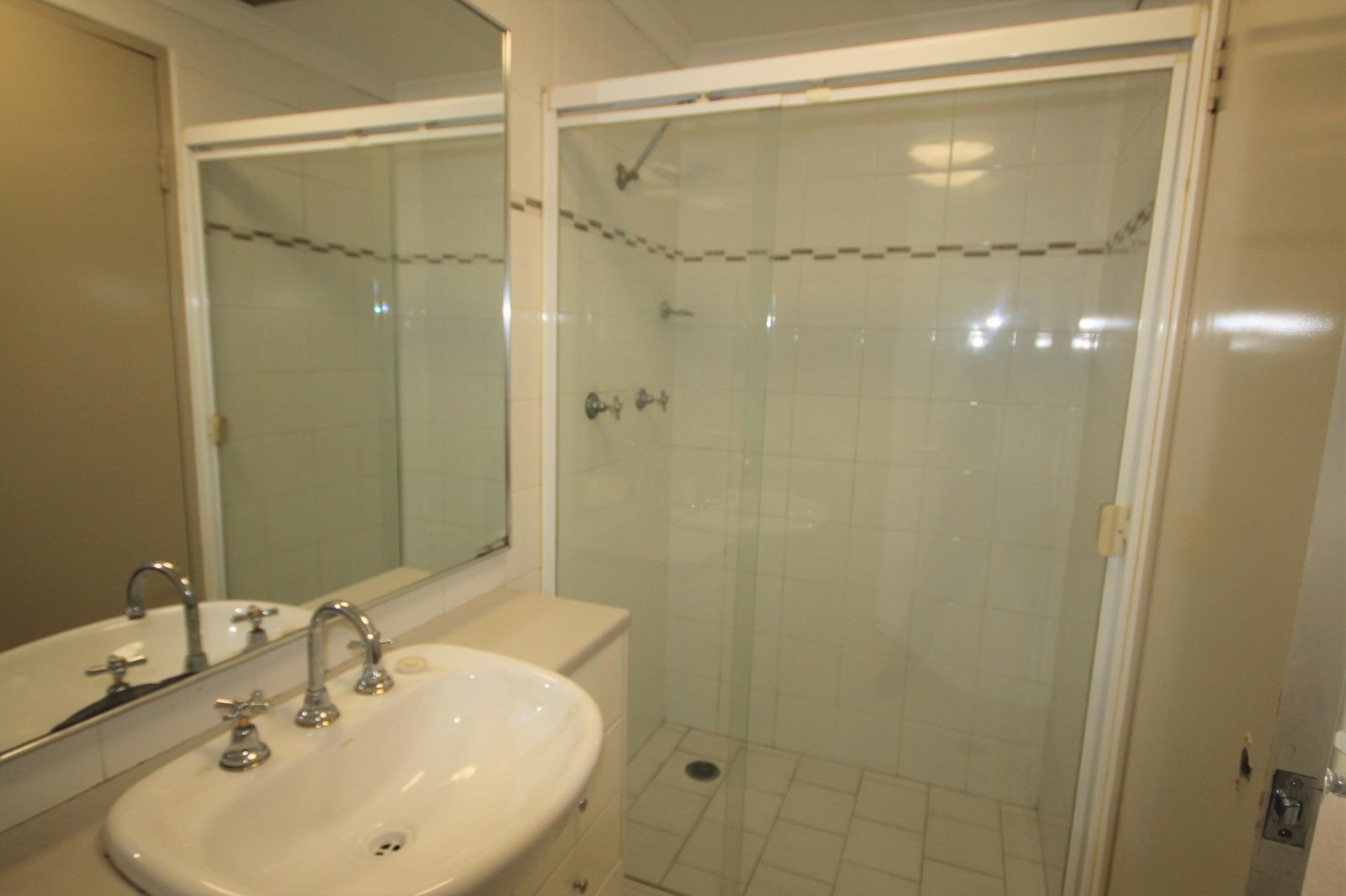 911/7 Rockdale Plaza Drive ROCKDALE 4