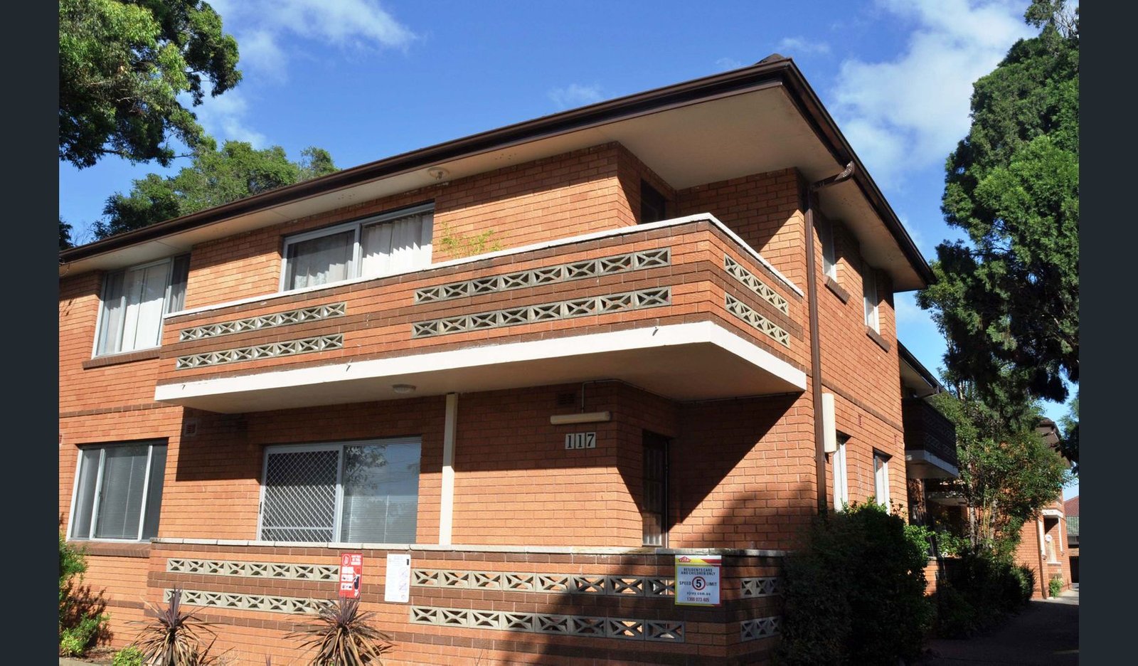 9/117 Victoria Road PUNCHBOWL 1