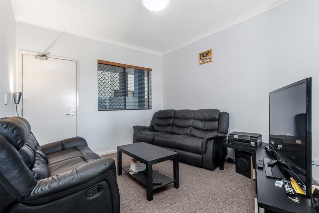 9/12-16 Melton Road NUNDAH 2