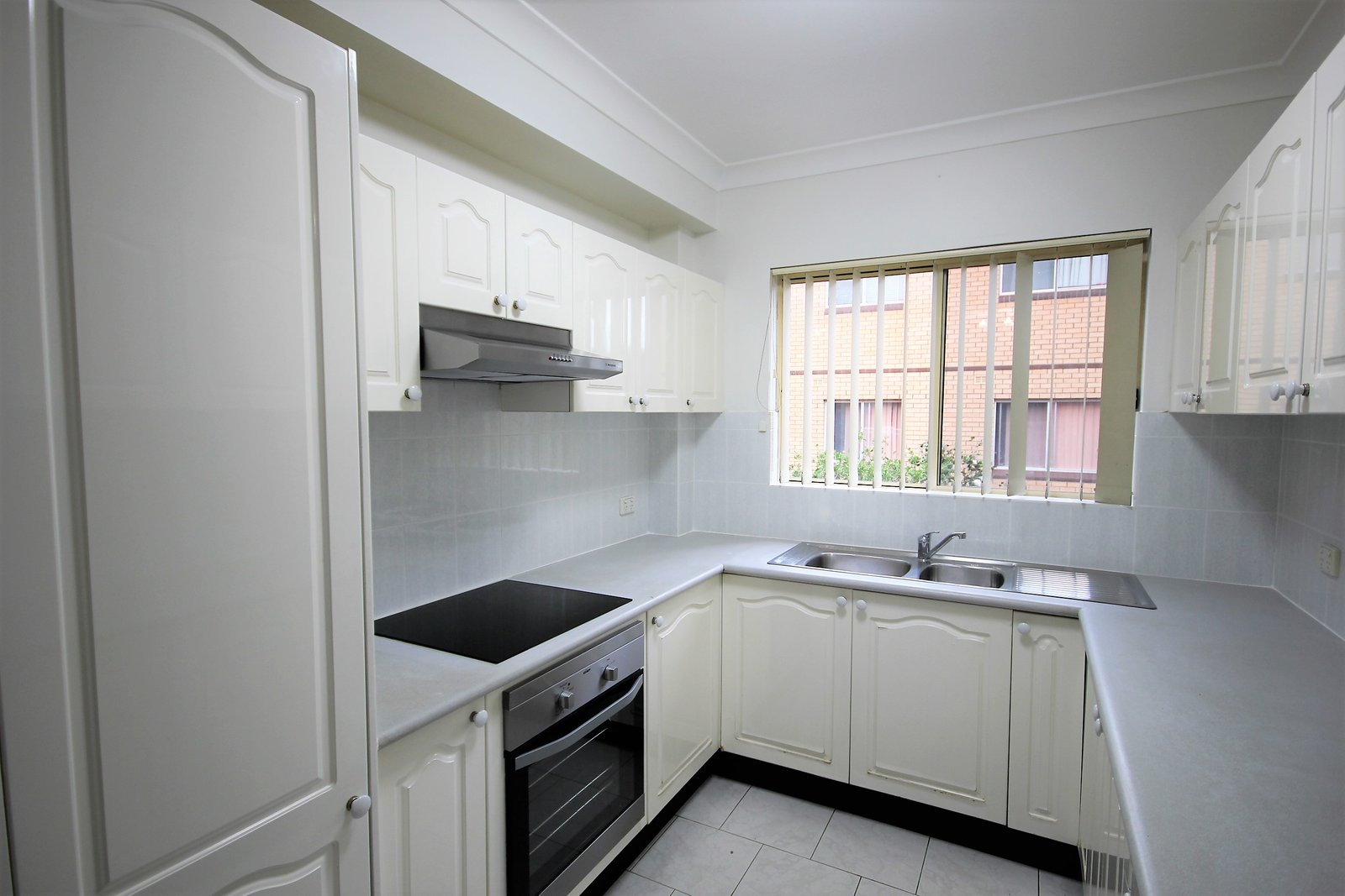 9/12-16 Noble Street ALLAWAH 2
