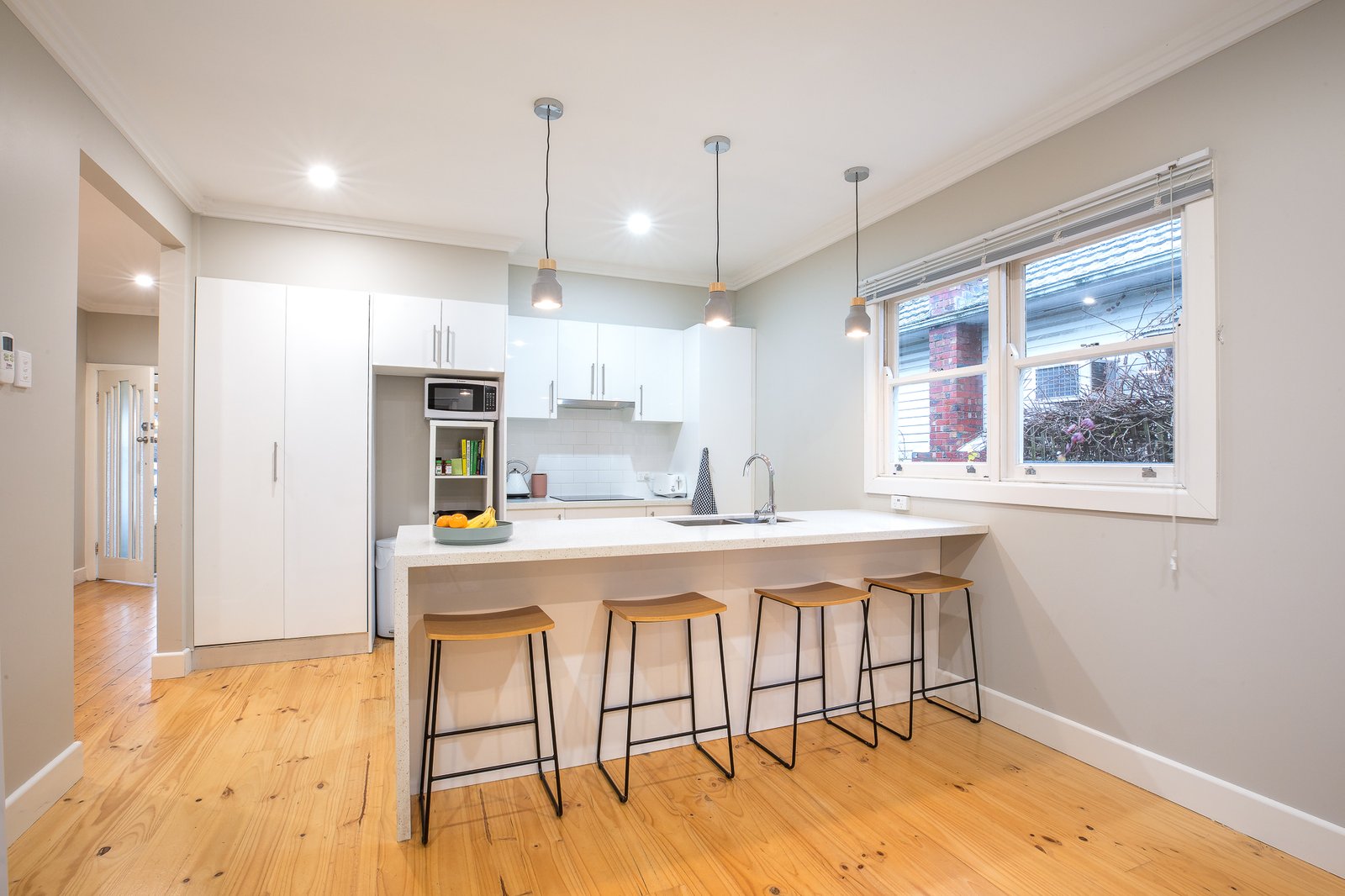 Gallery: 912 Lydiard Street North