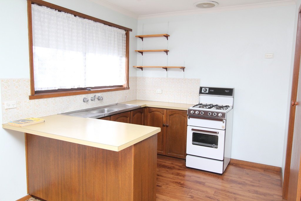 9/120 Grant Street SEBASTOPOL 2