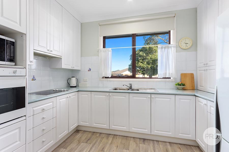 9/122-124 Russell Avenue DOLLS POINT 3