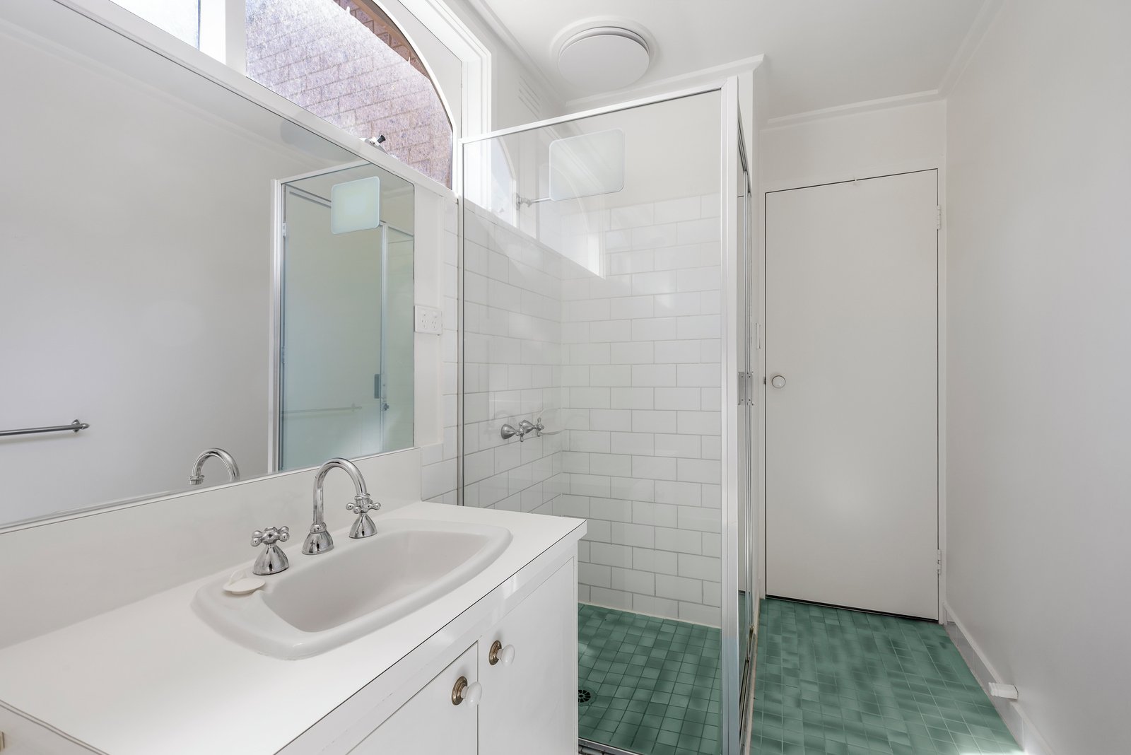 9/122-126 Milton Parade, Glen Iris, 3146