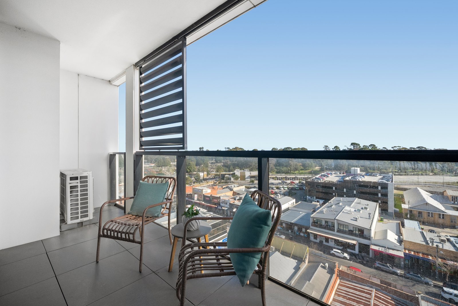 Gallery: 912/2-6 Railway Road