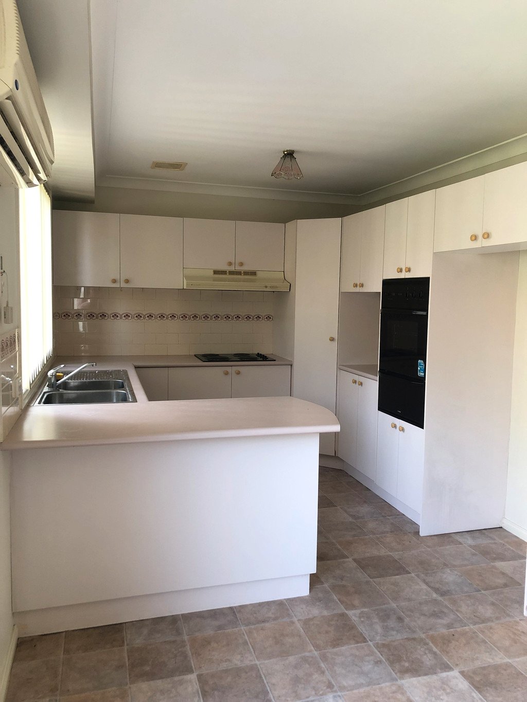 9/126 Derby Street PENRITH 3