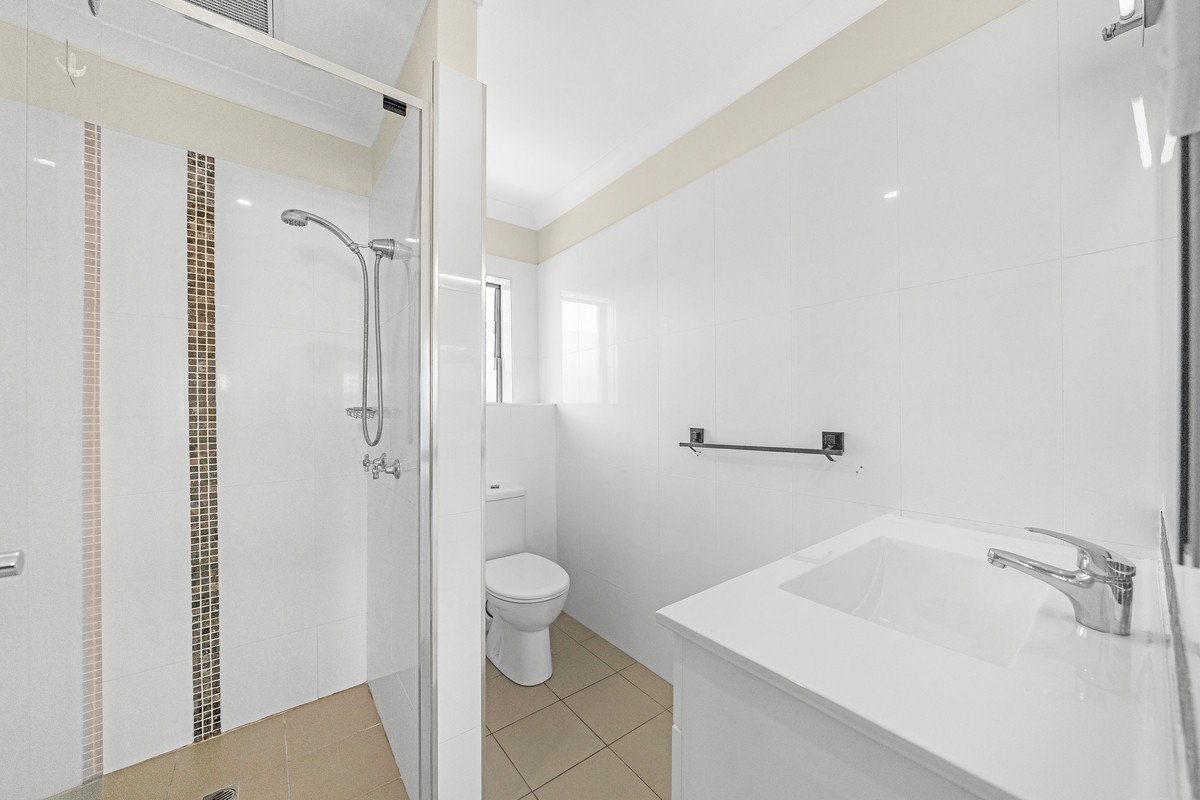 9/126 The Esplanade Burleigh Heads 8