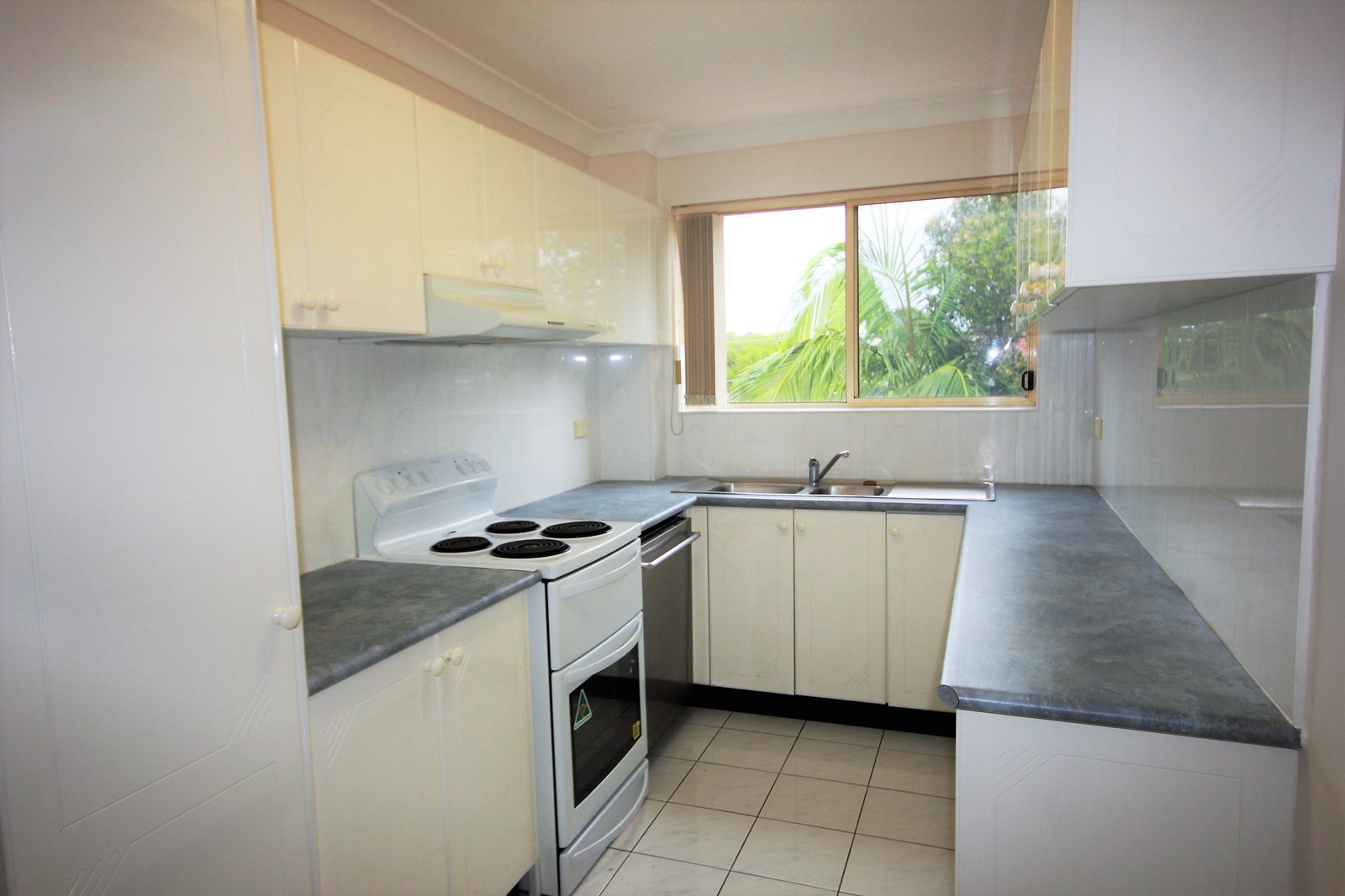 9/128 Harrow Road BEXLEY 2