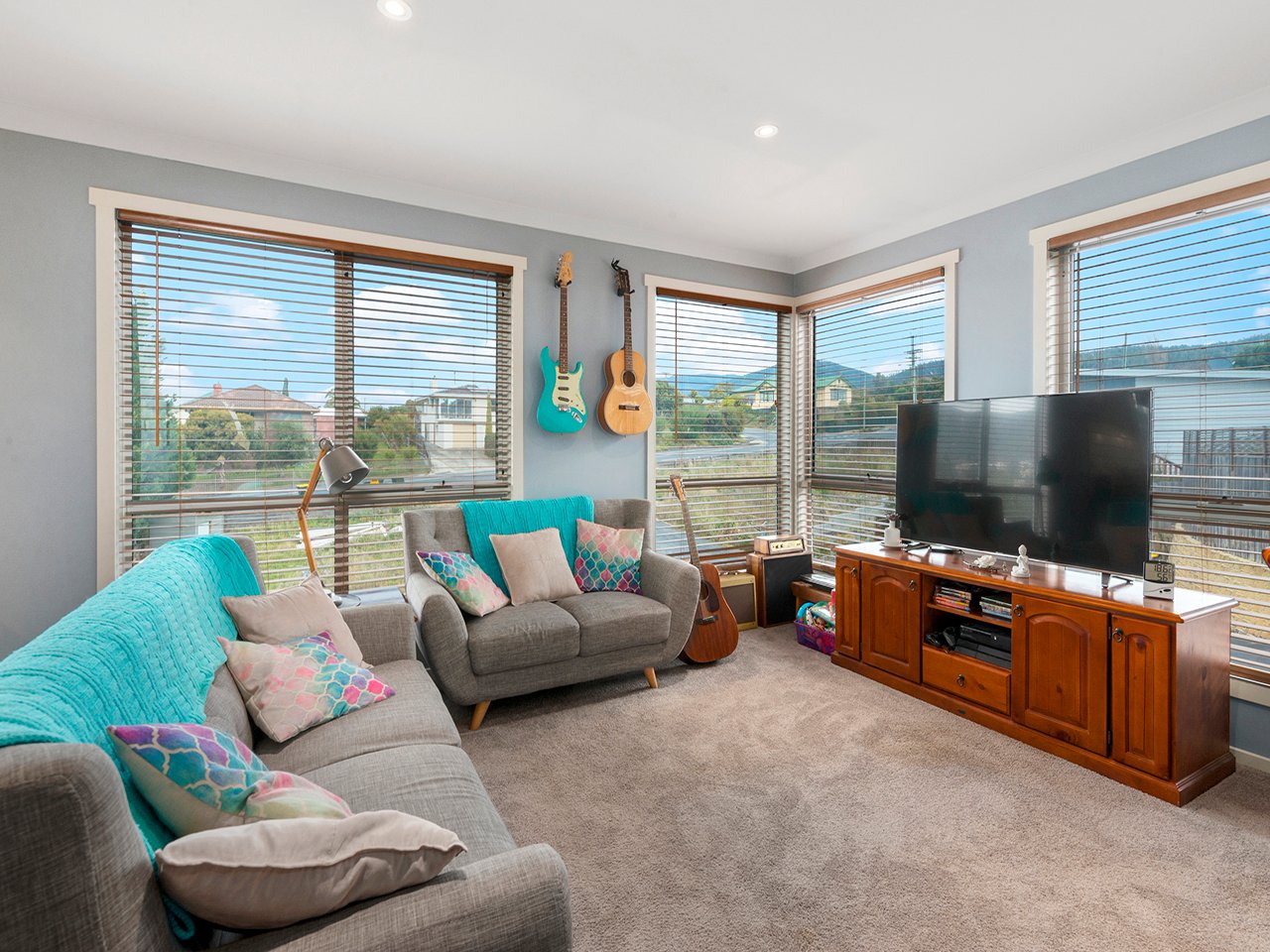 9/12a Abbotsfield Road CLAREMONT 6