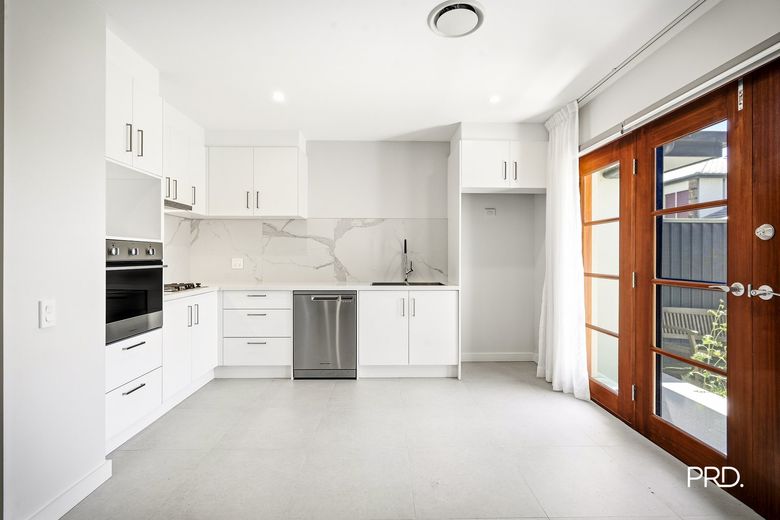 9/13-15 William Howell Dr  Glenmore Park 2