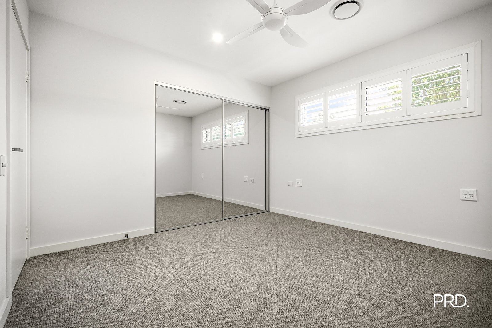 9/13-15 William Howell Dr  Glenmore Park 4