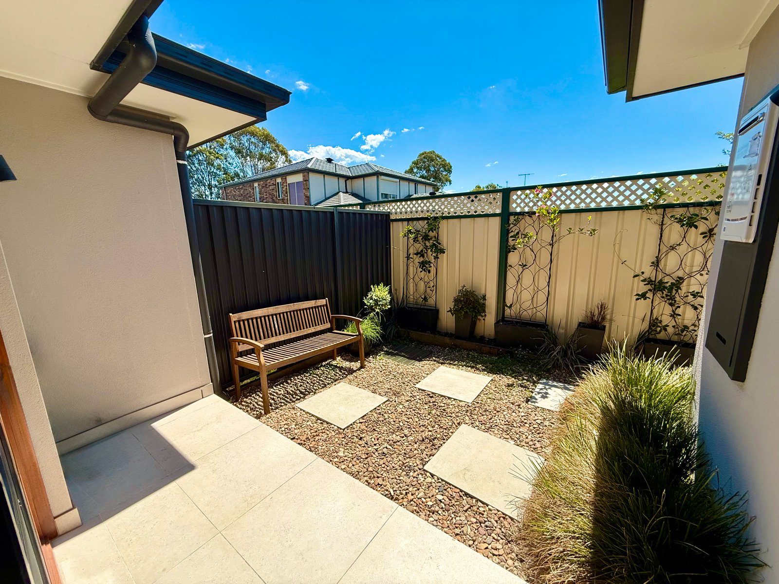 9/13-15 William Howell Dr  Glenmore Park 8