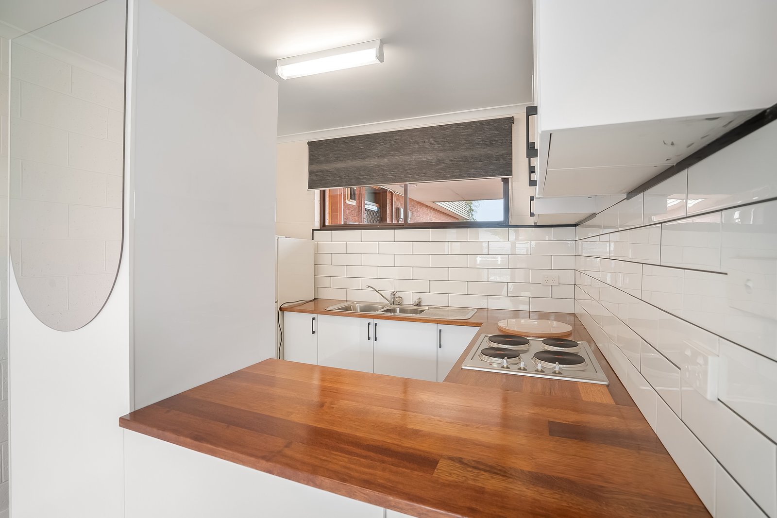 9/13 Commercial Road NORTH HOBART 6