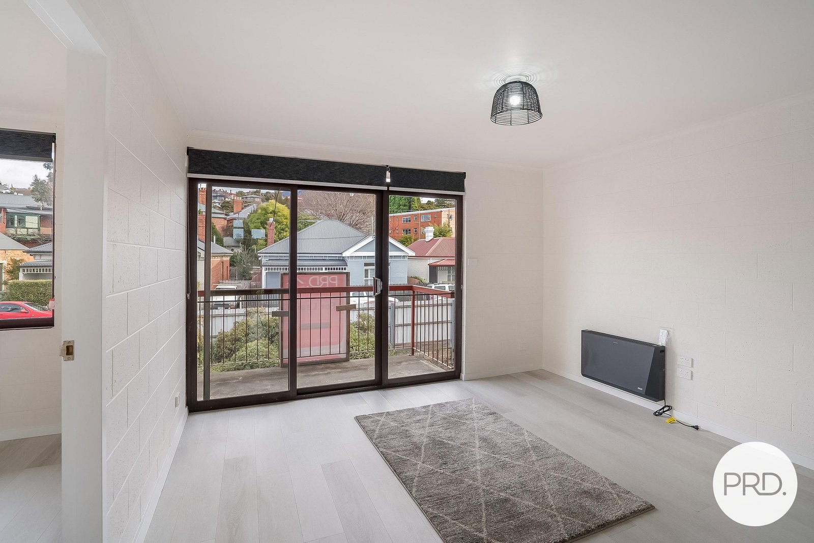 9/13 Commercial Road NORTH HOBART 2