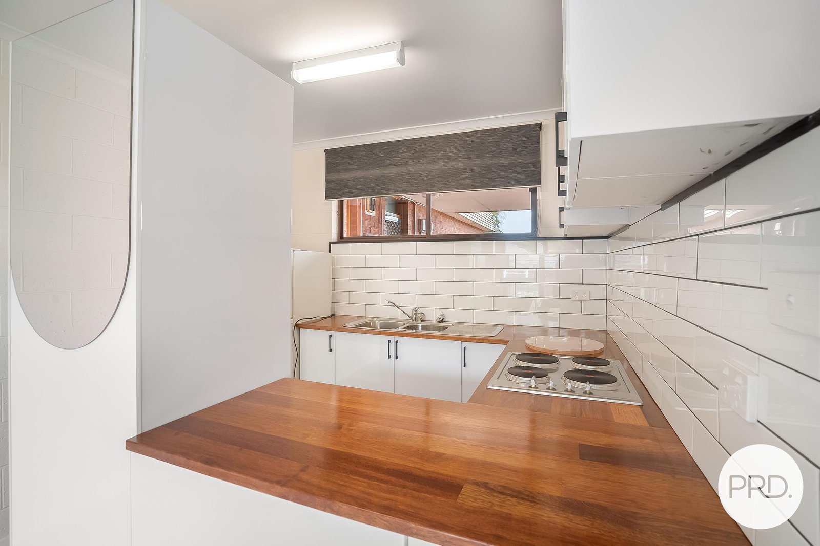 9/13 Commercial Road NORTH HOBART 6