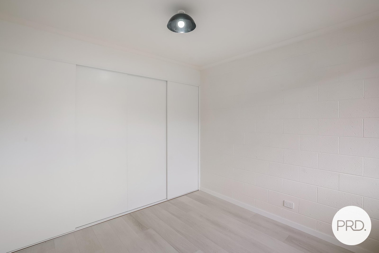 9/13 Commercial Road NORTH HOBART 7