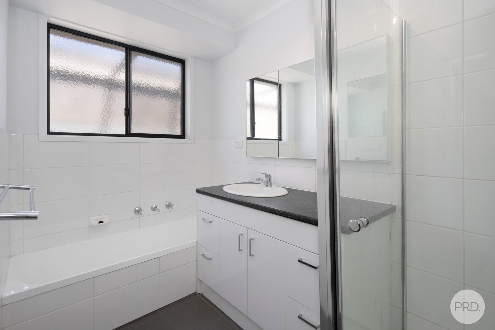 913 Geelong Road CANADIAN 11