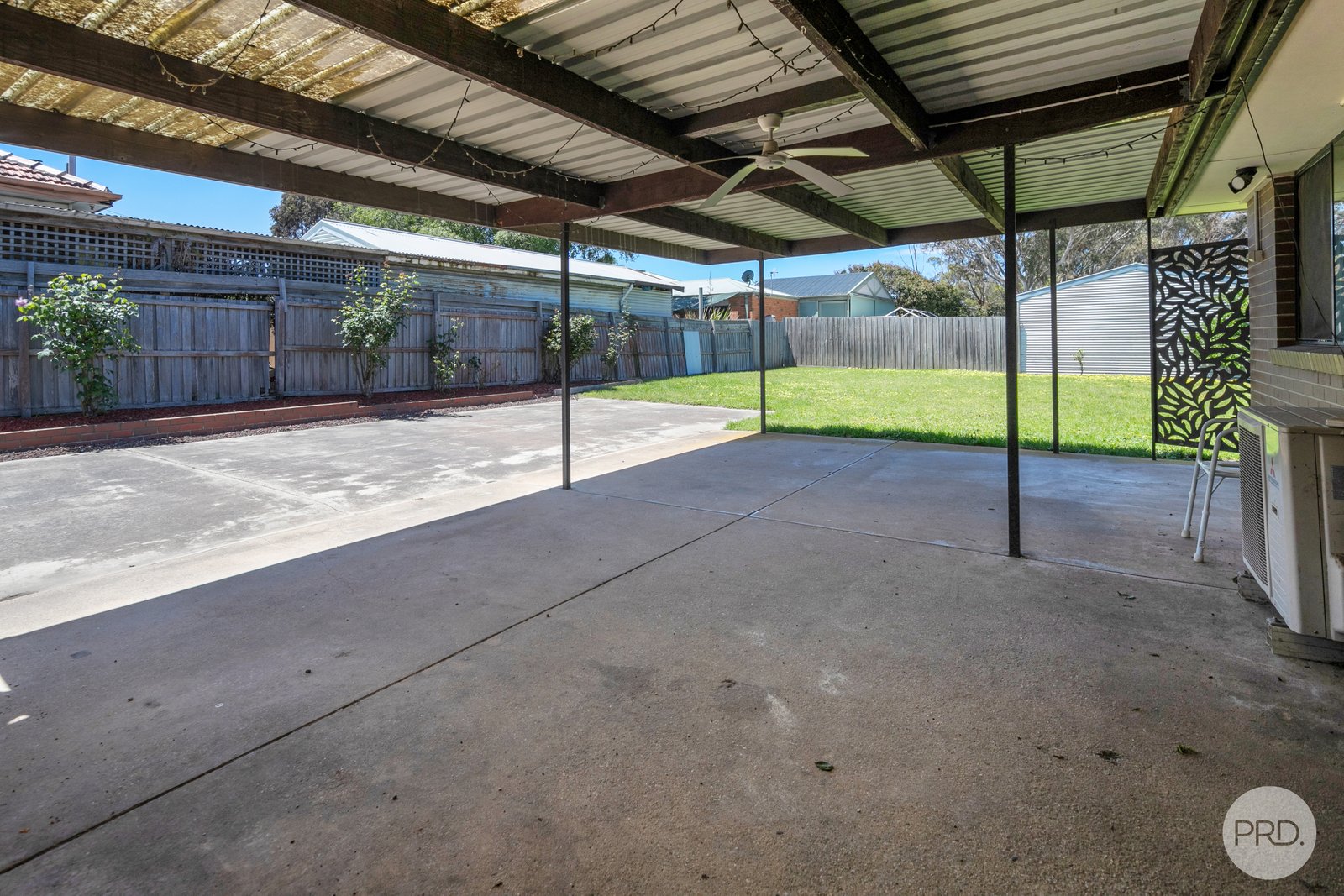 913 Geelong Road CANADIAN 12