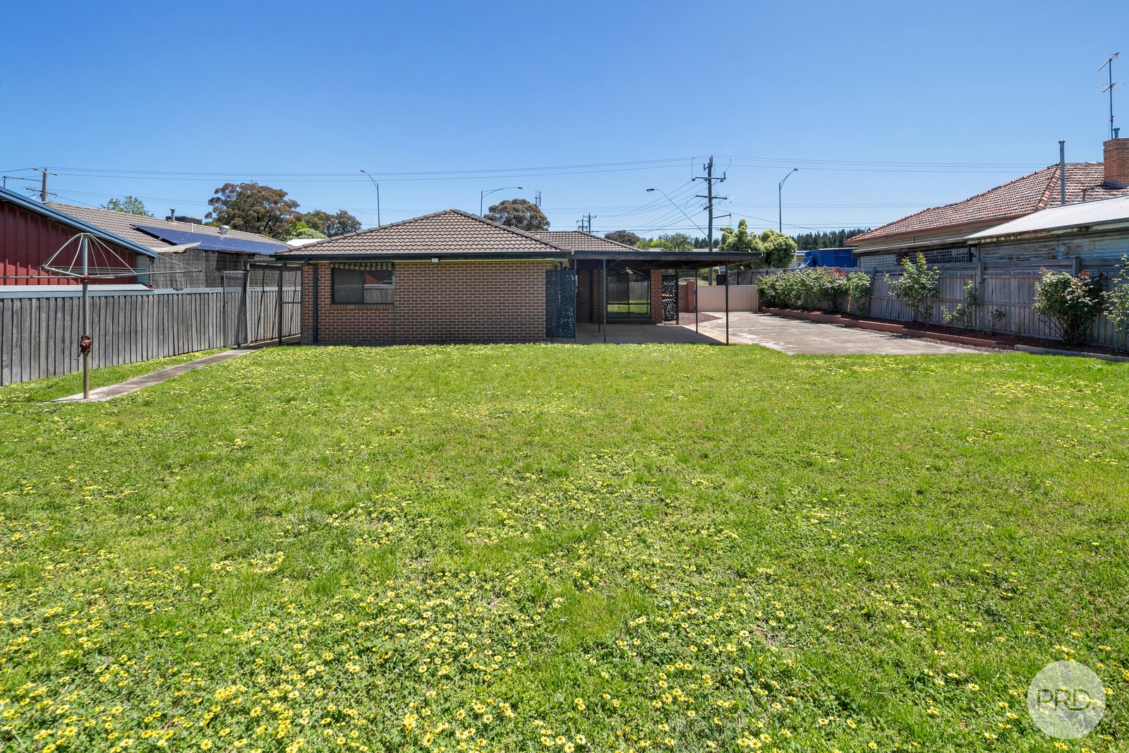 913 Geelong Road CANADIAN 14