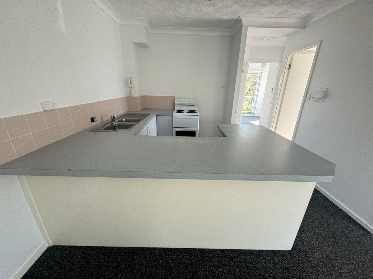 9/14 Mawarra Street Palm Beach 5