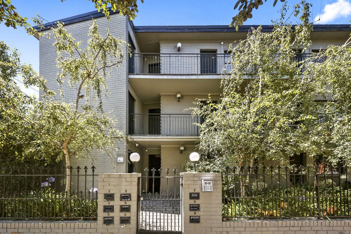 Gallery: 9/143 Canterbury Road
