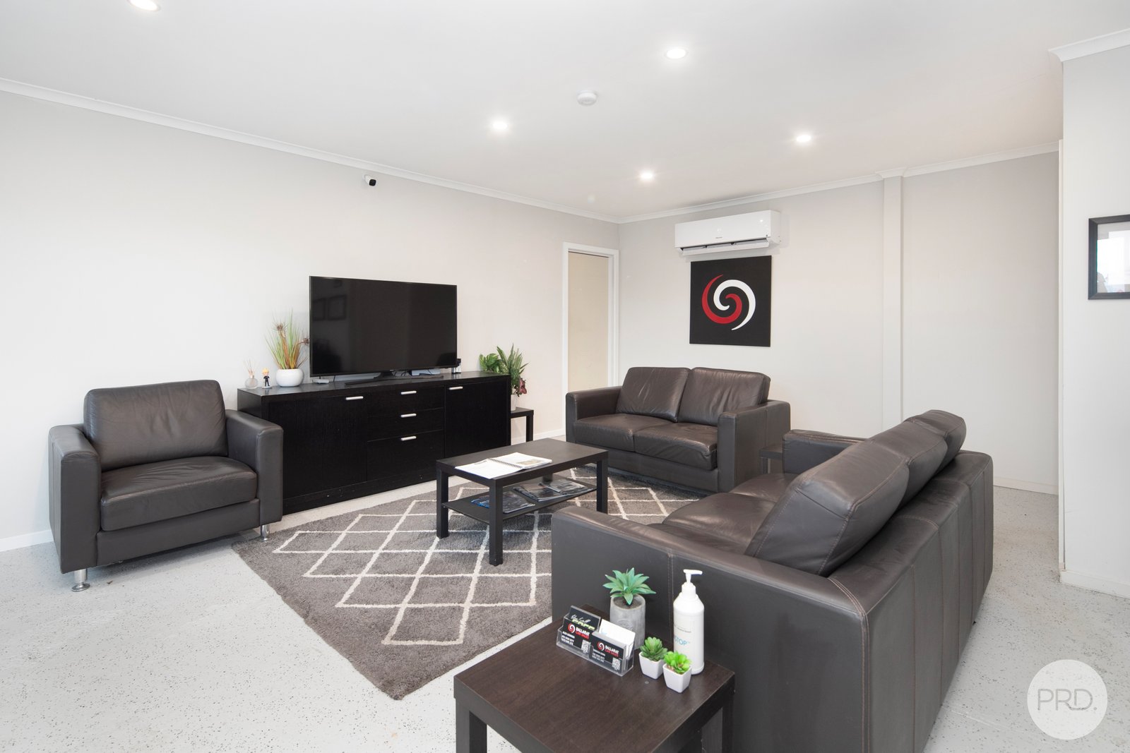 915 Howitt Street WENDOUREE 8