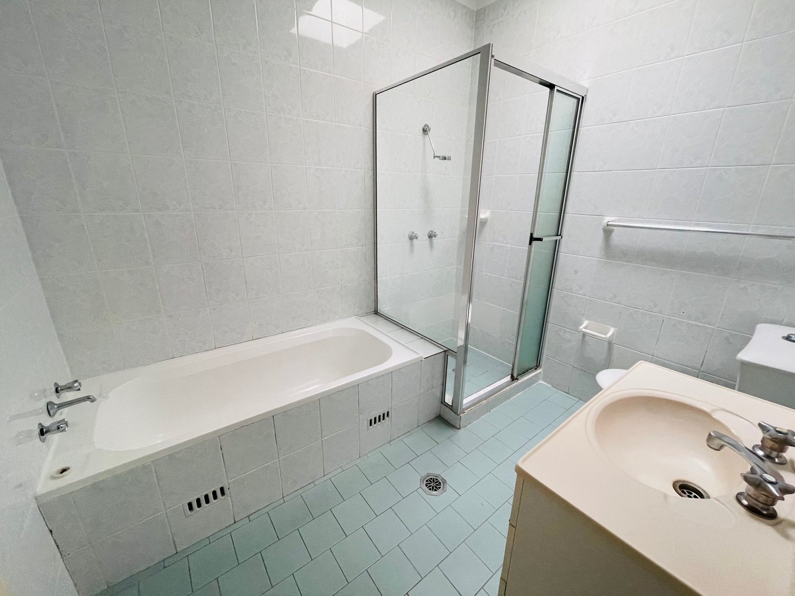 9/15 Regent Street KOGARAH 5