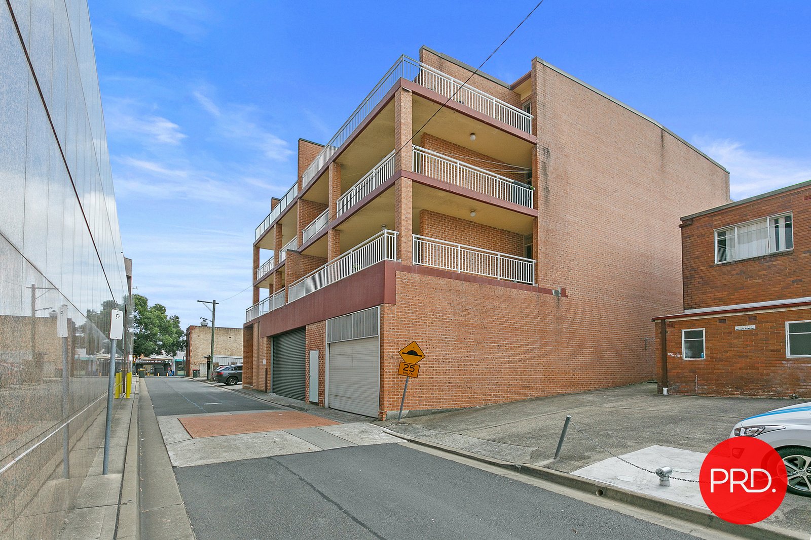 9/15 Regent Street KOGARAH 6