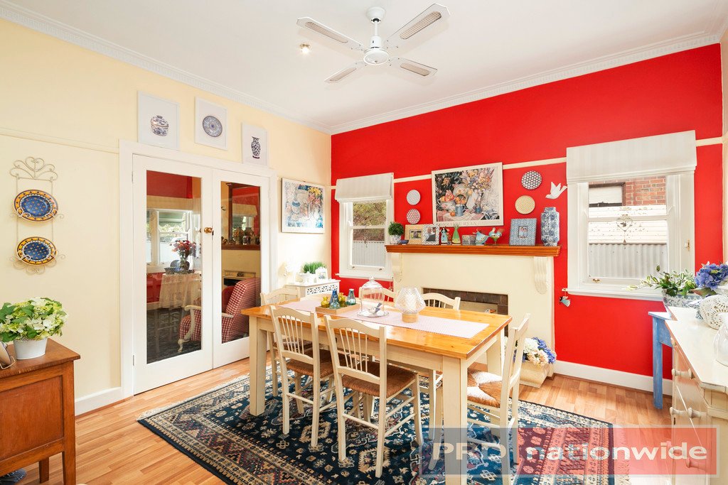 915 Ripon Street South REDAN 4