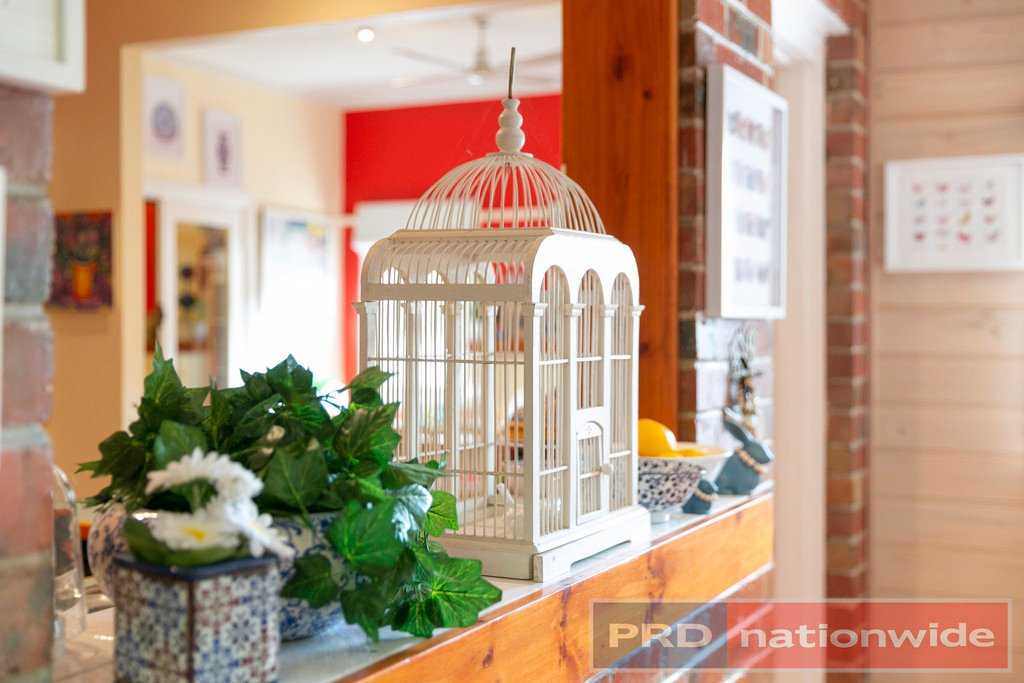 915 Ripon Street South REDAN 6