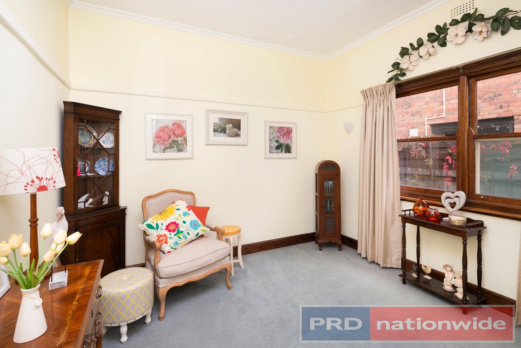 915 Ripon Street South REDAN 9