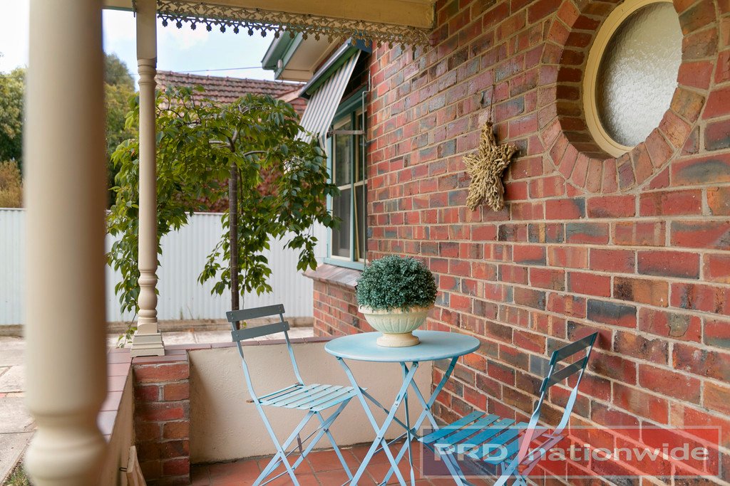 915 Ripon Street South REDAN 16