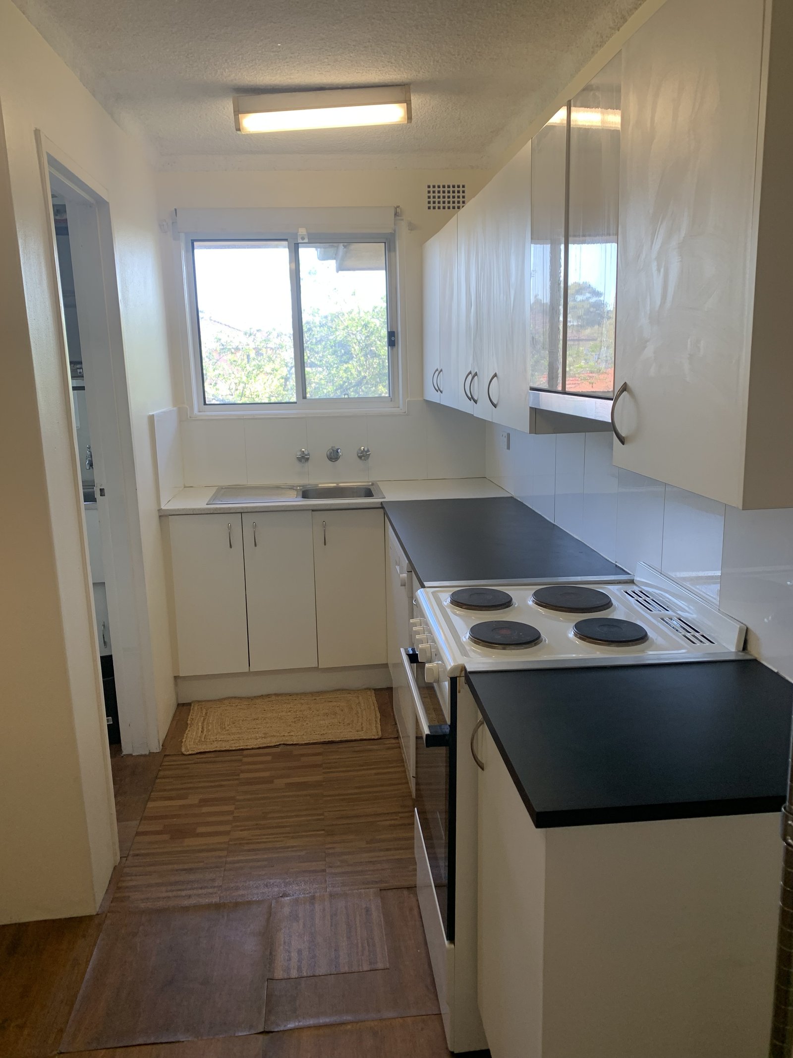 9/15 St Albans Rd  KINGSGROVE 1