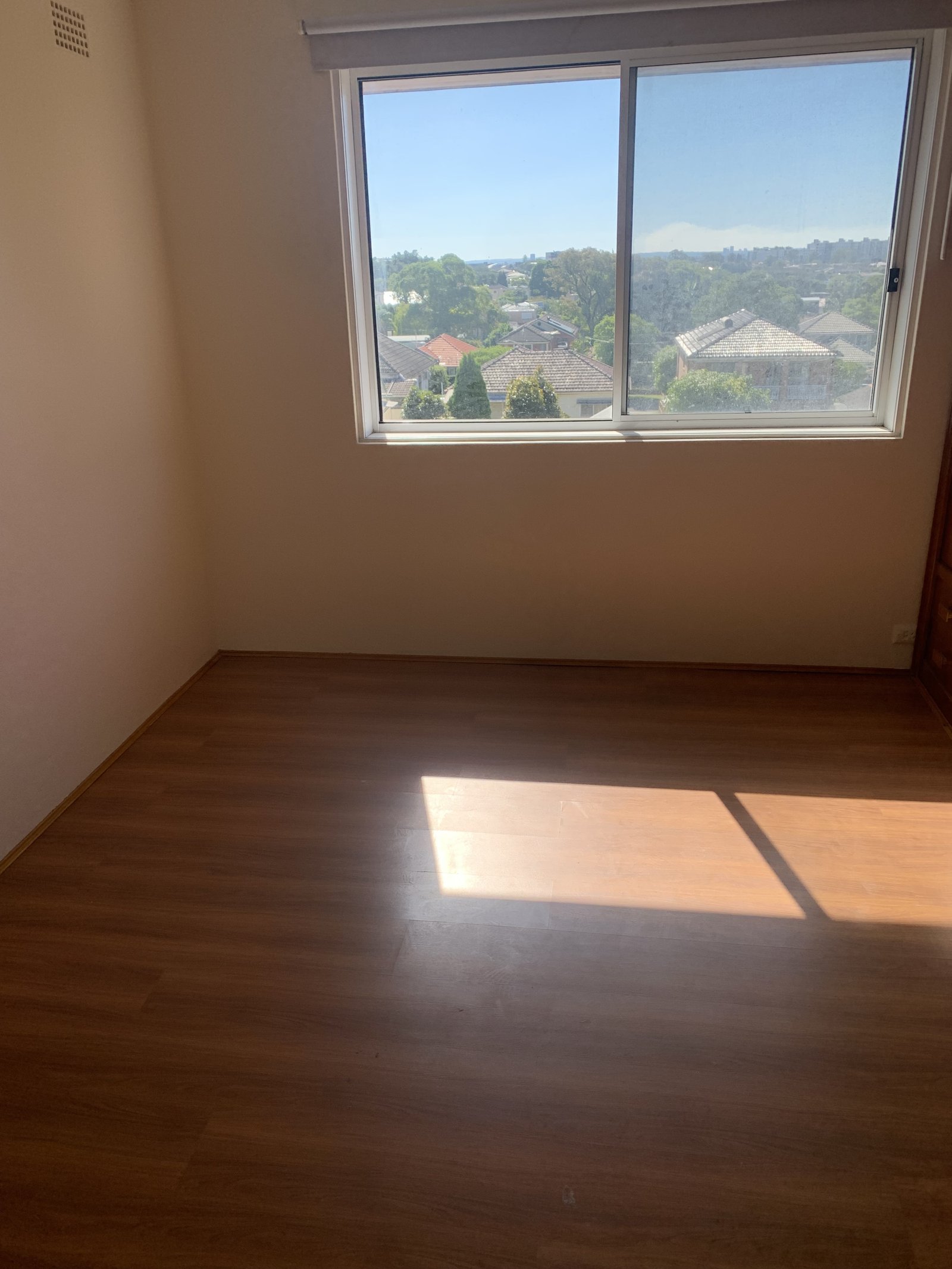 9/15 St Albans Rd  KINGSGROVE 10