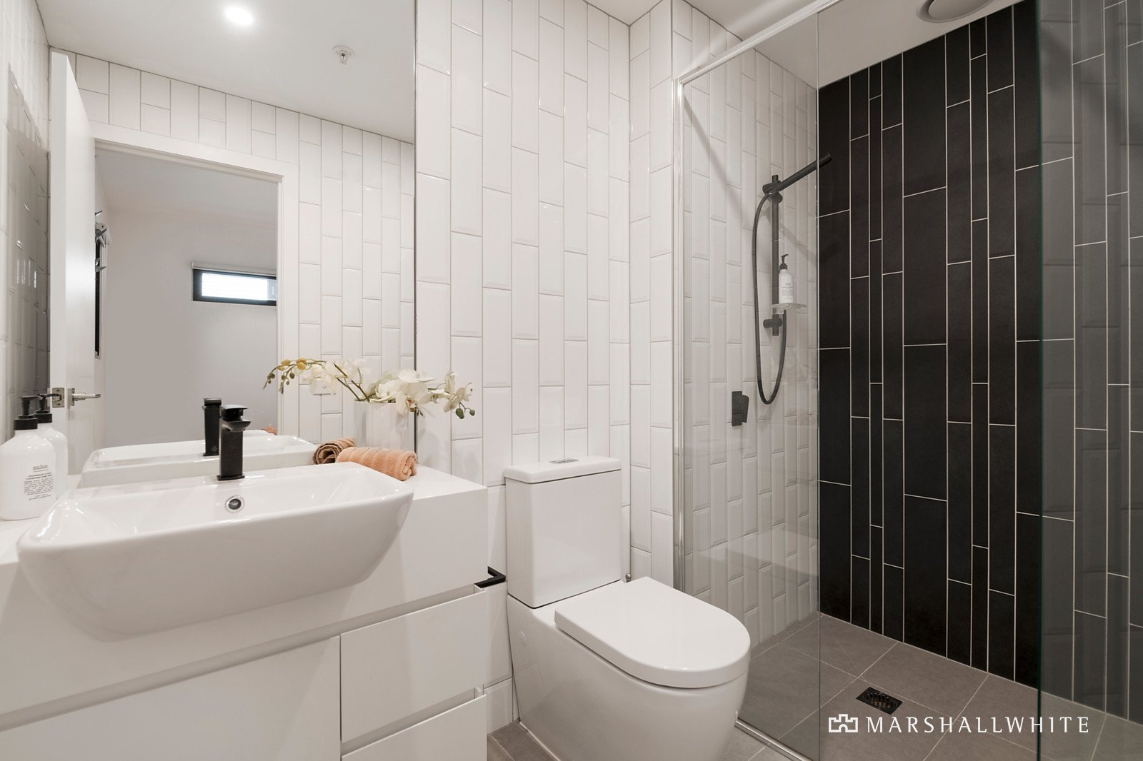 915/101 Tram Road, Doncaster, VIC