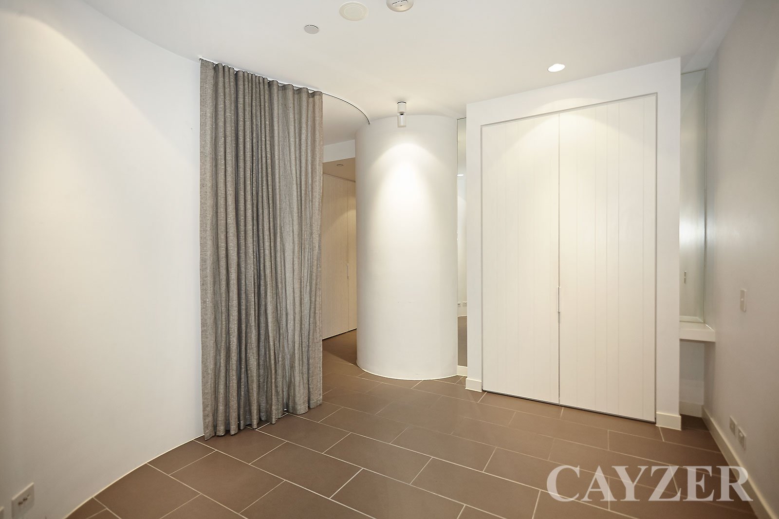 Gallery: 915/22 Dorcas Street