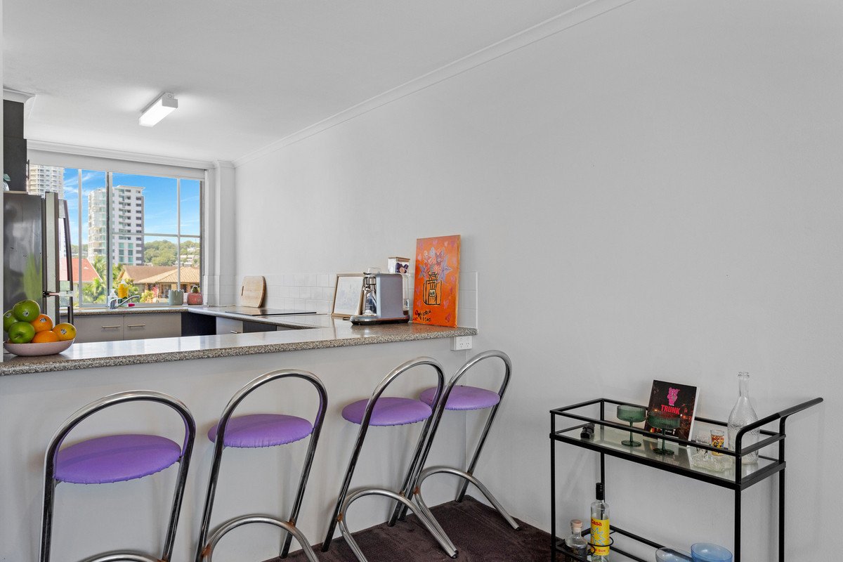 9/158 The Esplanade Burleigh Heads 8