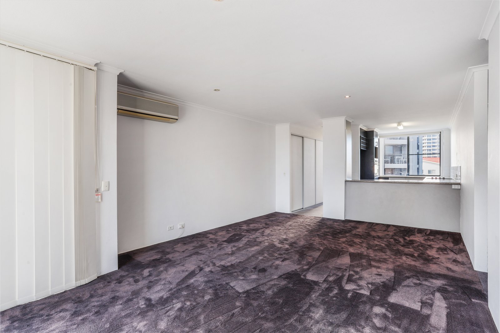 9/158 The Esplanade BURLEIGH HEADS 3