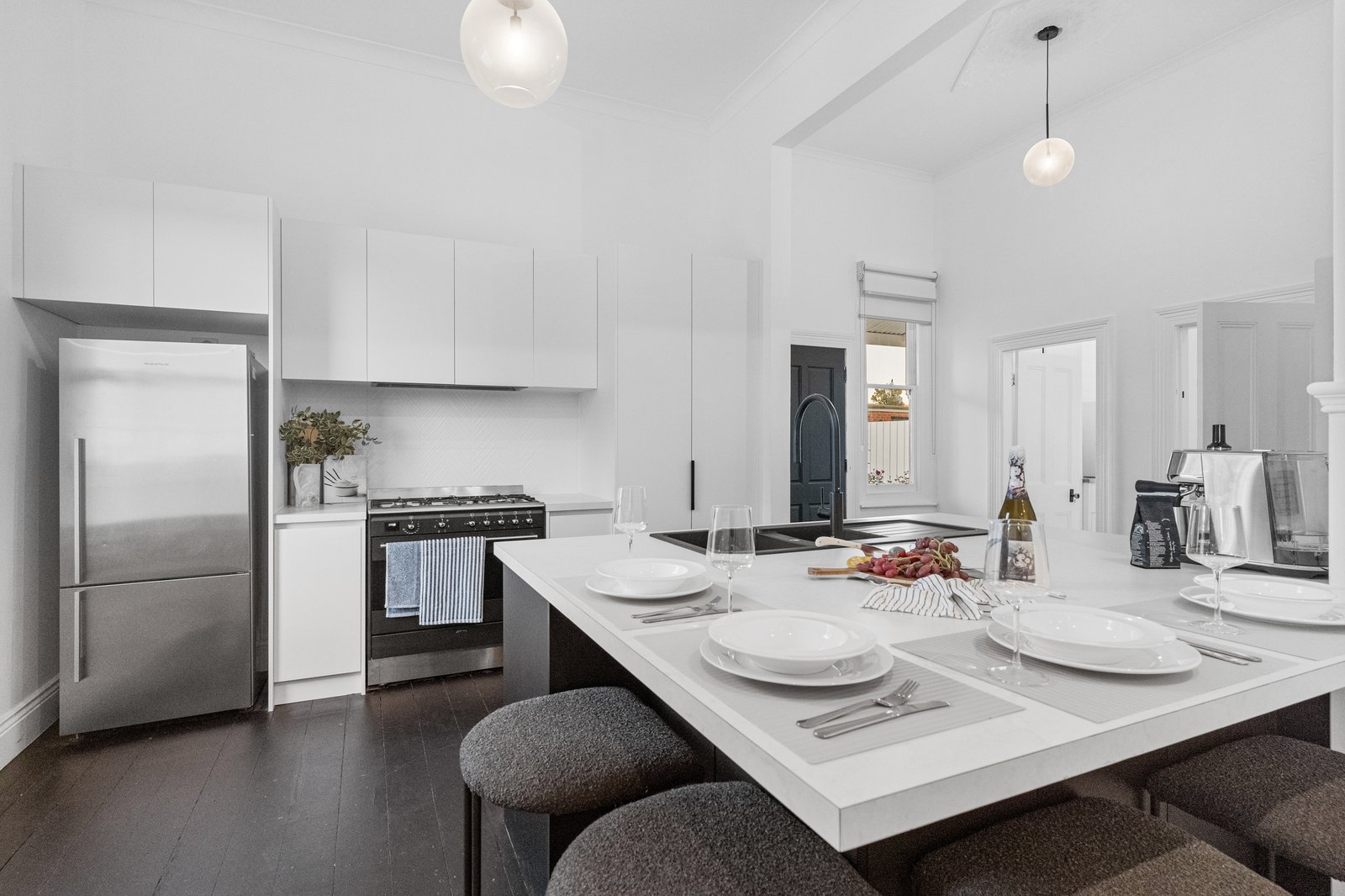 Gallery: 916 Eyre Street